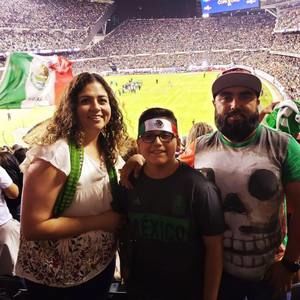 Meet your Posher, Edith